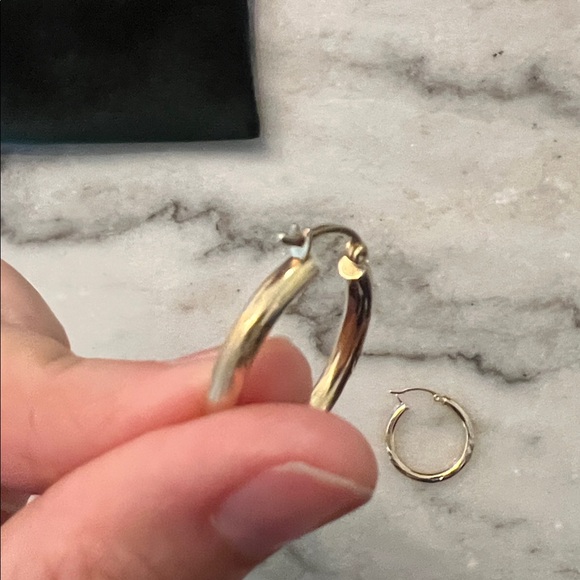 14K Solid Gold Hoop Earrings Melvin Joyería Venezuela brand new - Picture 4 of 8